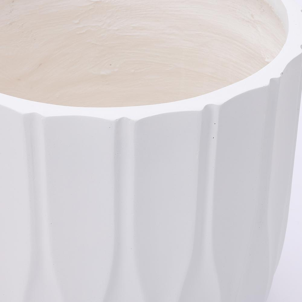 Elegant White MgO 14.5-in Round Planter with Tapered Design and UV Resistance